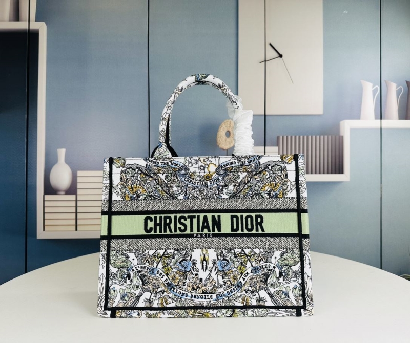 Dior Shopping Bags